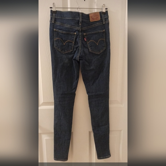 Levi's 720 High Rise Super Skinny - Picture 2 of 4
